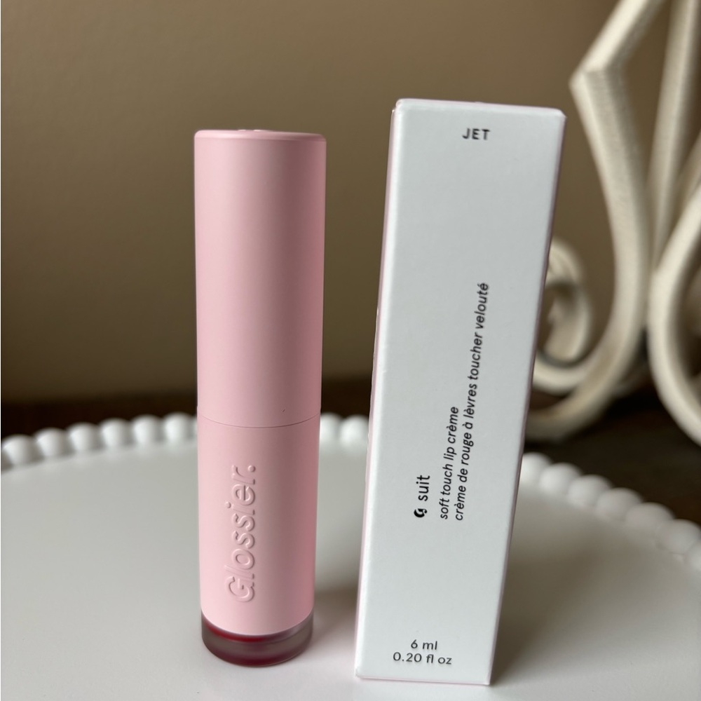 Glossier G Suit Soft Touch Lip Crème